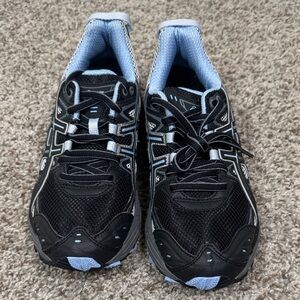 Women's Black and Blue Athletic Shoes